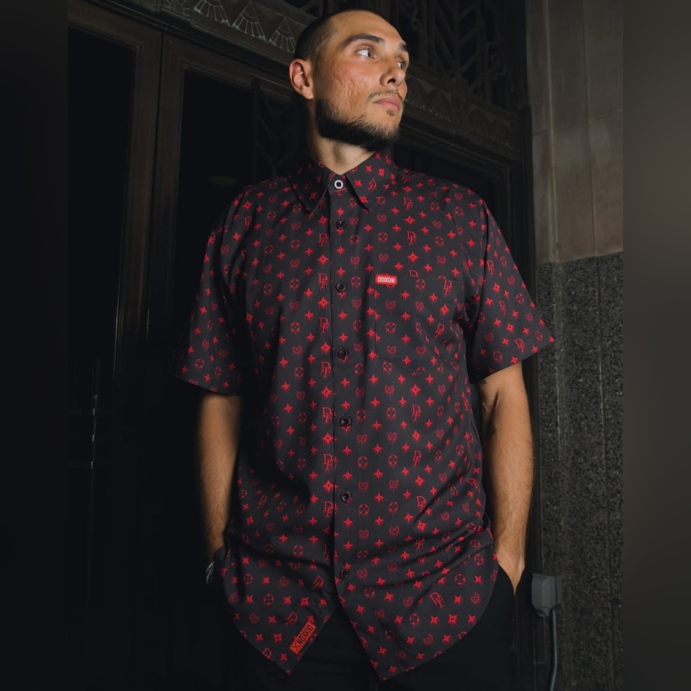 Dixxon Flannel Company Red Drip Bougie S/S Flannel *NWT*